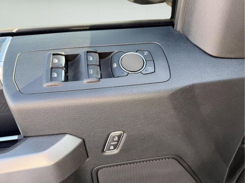 Used 2018 Ford F150 XLT w/ Equipment Group 302A Luxury image 14