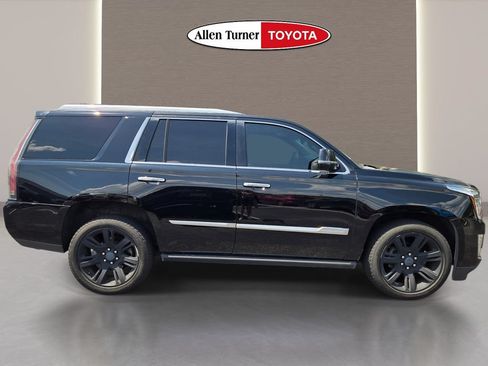 Used 2016 Cadillac Escalade Premium RWD image 6