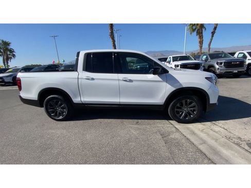 Used 2023 Honda Ridgeline Sport image 9