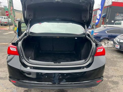Used 2023 Chevrolet Malibu LT image 21