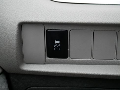 Used 2019 Toyota Sienna LE FWD image 27