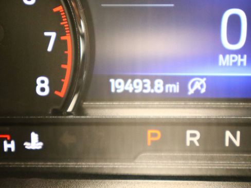 Used 2023 Ford Explorer XLT w/ Equipment Group 202A image 14