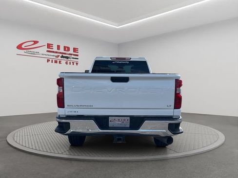 Used 2025 Chevrolet Silverado 2500 LT w/ Convenience Package AWD/4WD image 9