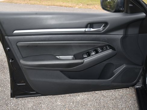 Used 2022 Nissan Altima 2.5 SL image 11