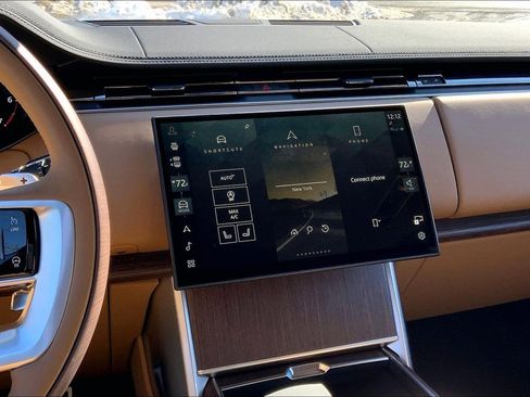 New 2026 Land Rover Range Rover SE image 6