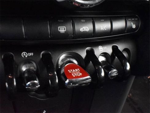 Used 2020 MINI Cooper 2-Door Hardtop w/ Storage Package image 9