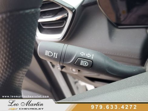 Used 2025 Chevrolet TrailBlazer LT AWD/4WD image 29