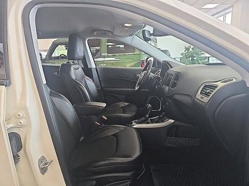 Used 2020 Jeep Compass Latitude w/ Cold Weather Group AWD/4WD image 36