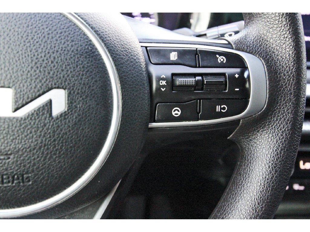 Used 2022 Kia K5 LXS FWD image 20