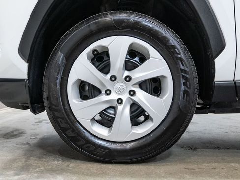 Used 2024 Toyota RAV4 LE image 11