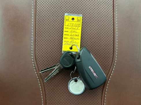 Used 2023 GMC Sierra 1500 Denali Ultimate image 32