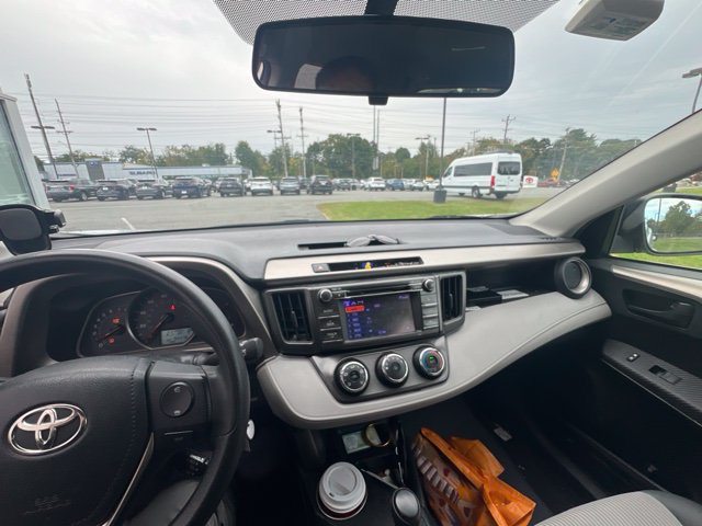 Used 2013 Toyota RAV4 LE AWD/4WD image 15