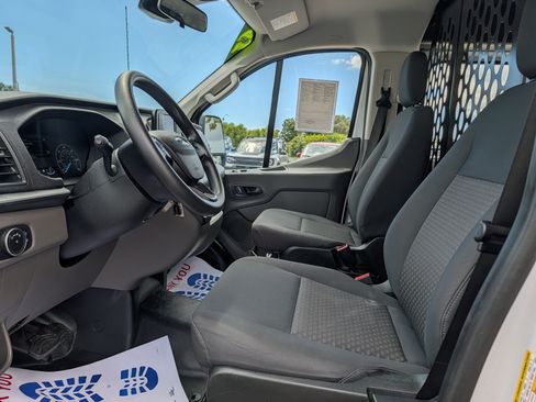 Used 2025 Ford Transit 250 Low Roof w/ Exterior Upgrade Package RWD image 34