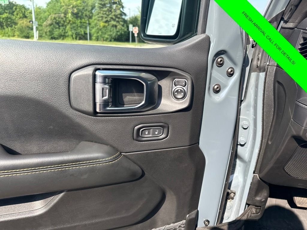 Used 2026 Jeep Wrangler Unlimited Sahara AWD/4WD image 48