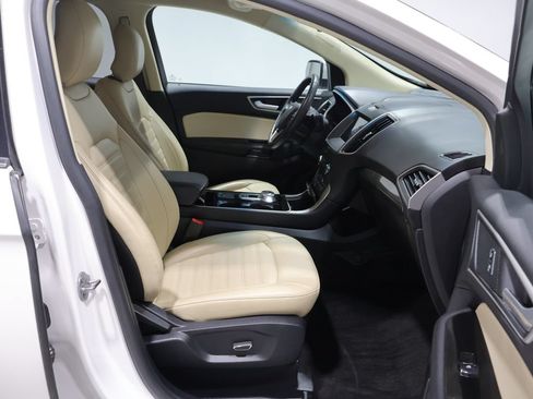 Used 2019 Ford Edge SEL w/ Equipment Group 201A AWD/4WD image 26