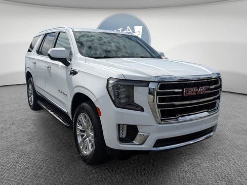 Certified 2024 GMC Yukon SLT AWD/4WD image 1