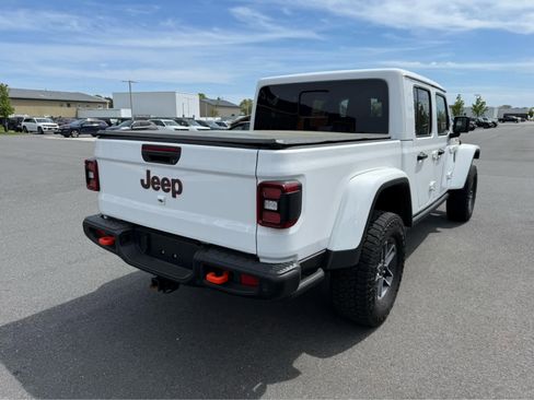 Used 2025 Jeep Gladiator Mojave AWD/4WD image 9