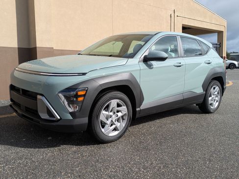 New 2026 Hyundai Kona SE image 10