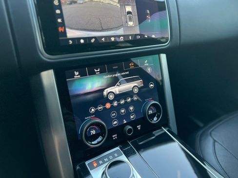 Used 2020 Land Rover Range Rover HSE image 30
