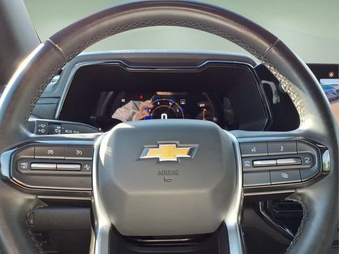 Used 2023 Chevrolet Colorado LT w/ LT Convenience Package II AWD/4WD image 28