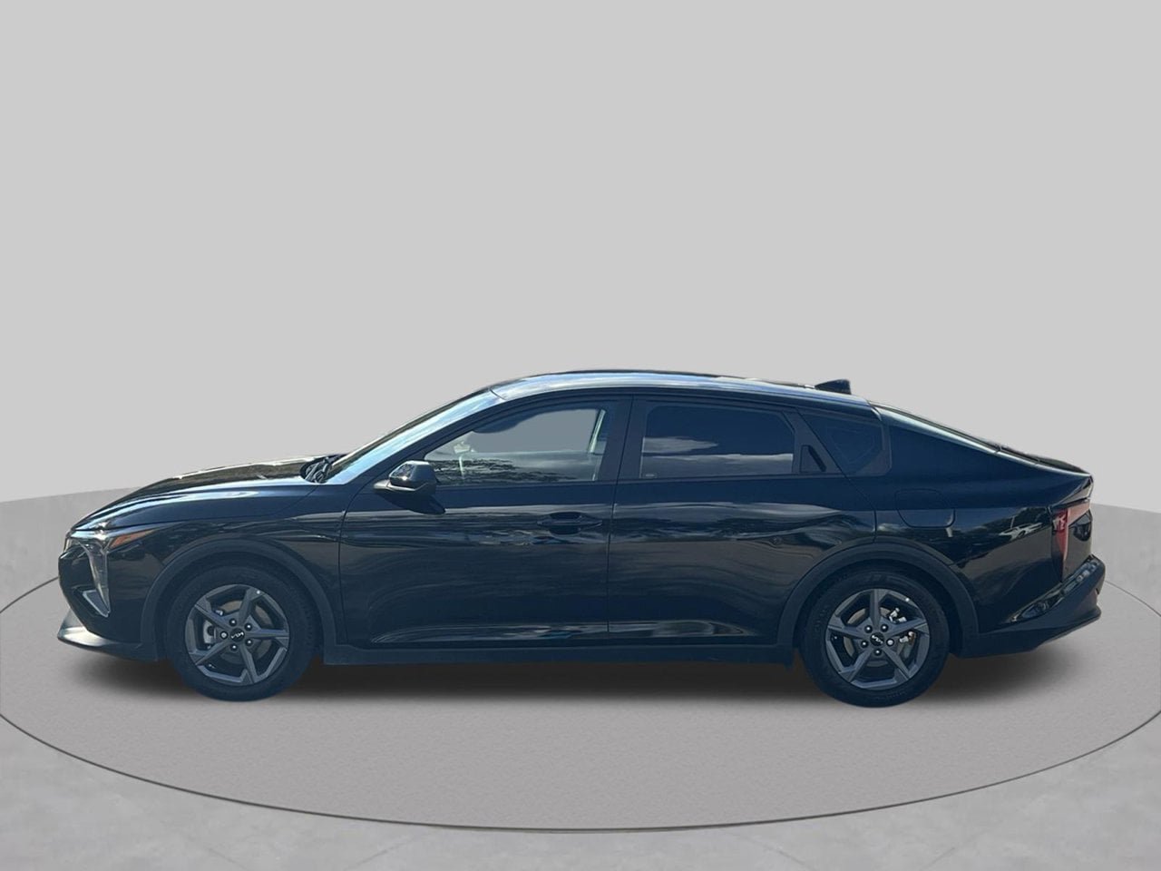Used 2025 Kia K4 FWD image 2