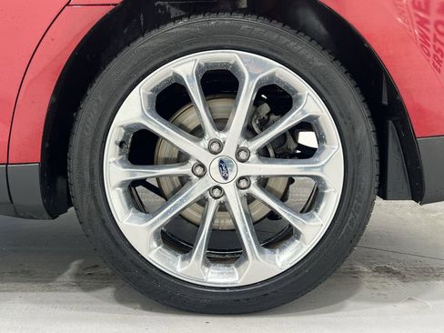 Used 2018 Ford Taurus Limited image 10