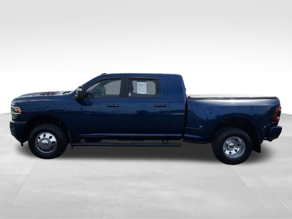 Used 2024 RAM 3500 Laramie w/ Night Edition AWD/4WD image 2