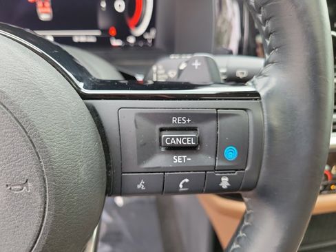 Used 2023 Nissan Pathfinder Platinum image 29