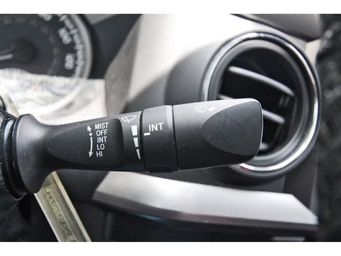Used 2019 Toyota Tacoma SR5 RWD image 22