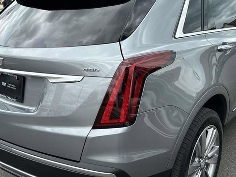 Certified 2023 Cadillac XT5 Premium Luxury AWD/4WD image 6