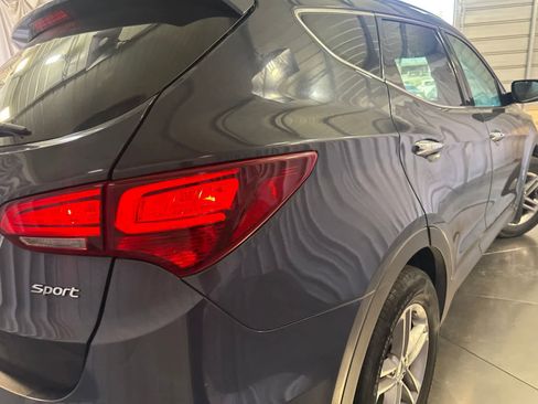Used 2018 Hyundai Santa Fe Sport w/ 2.4L Value Package 02 FWD image 10
