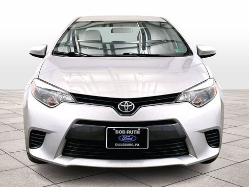 Used 2015 Toyota Corolla LE image 3