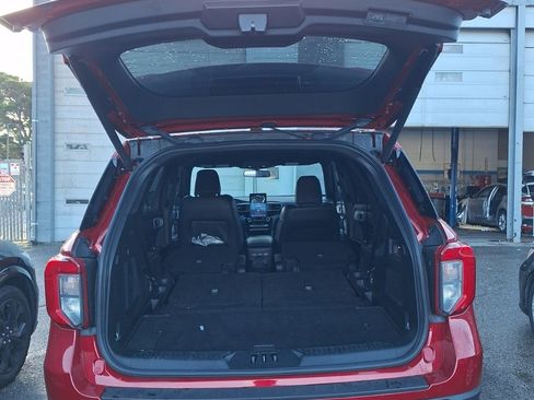 Certified 2023 Ford Explorer ST w/ Equipment Group 401A image 6