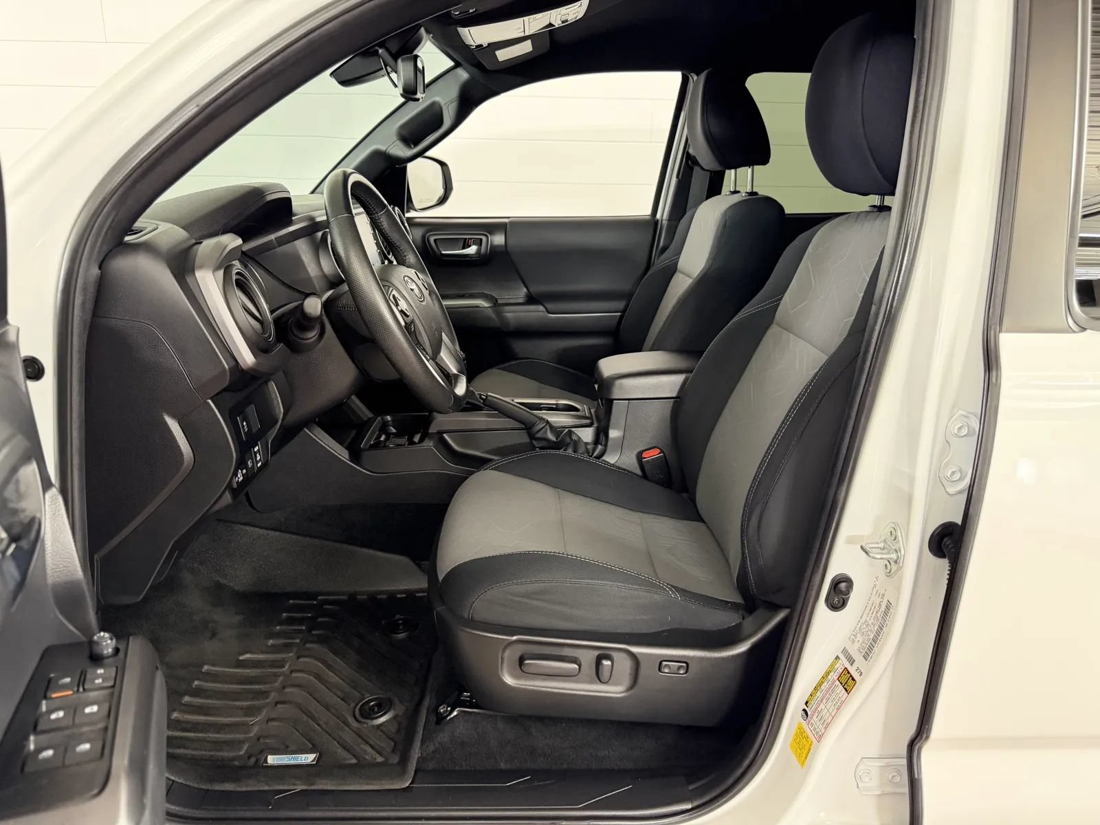 Used 2023 Toyota Tacoma TRD Sport AWD/4WD image 12