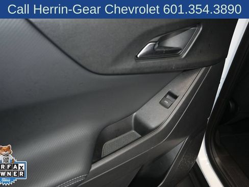 Used 2025 Chevrolet Equinox LT w/ Safety and Technology Package FWD image 15