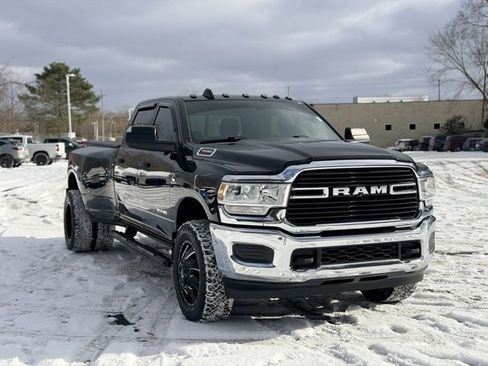 Used 2021 RAM 3500 Tradesman w/ Towing Technology Group image 3