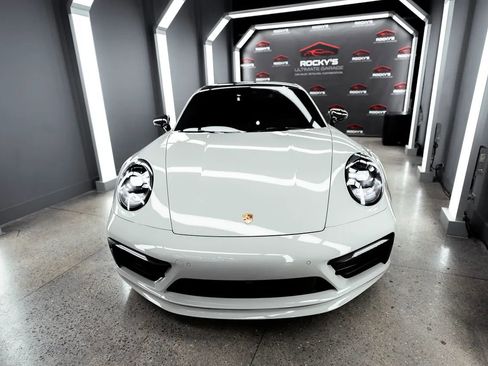Used 2020 Porsche 911 Carrera S RWD image 3
