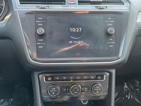 Used 2021 Volkswagen Tiguan SE w/ Panoramic Sunroof Package AWD/4WD image 27