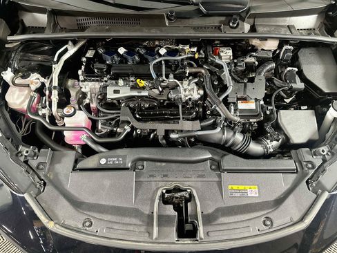 Used 2025 Toyota Prius LE FWD image 33