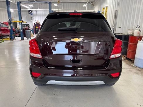 Used 2020 Chevrolet Trax LT FWD image 9