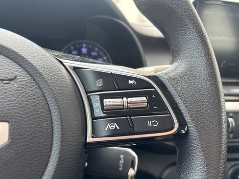 Used 2023 Kia Forte LXS w/ LXS Technology Package FWD image 20