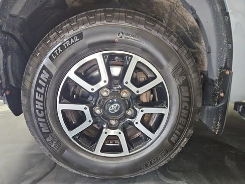 Used 2020 Toyota Tundra SR5 AWD/4WD image 21