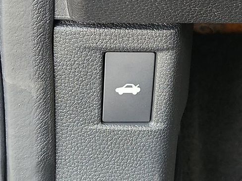 Used 2025 Honda Accord EX-L image 27