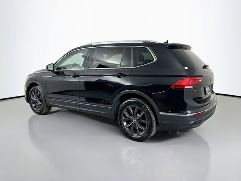 Certified 2022 Volkswagen Tiguan SE w/ Panoramic Sunroof Package image 7