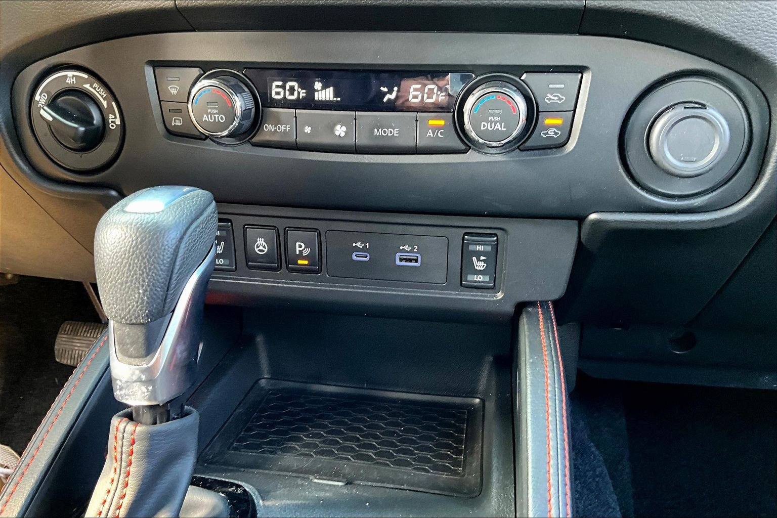 Used 2022 Nissan Frontier PRO-4X AWD/4WD image 13