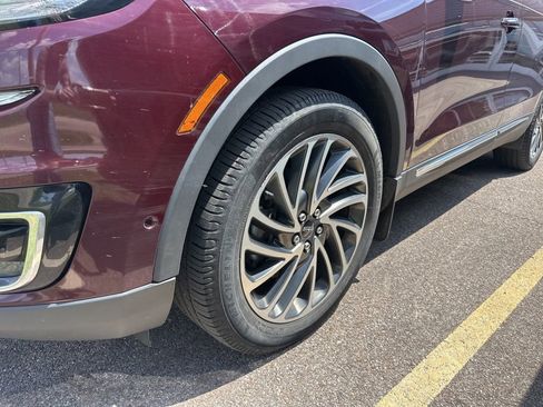 Used 2020 Lincoln Nautilus Reserve w/ Equipment Group 201A AWD/4WD image 19