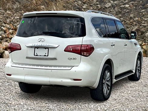 Used 2017 INFINITI QX80 4WD image 2