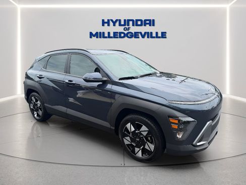 Used 2025 Hyundai Kona SEL FWD image 8
