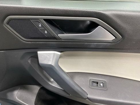 Used 2019 Volkswagen Tiguan SE w/ Panoramic Sunroof Package AWD/4WD image 30