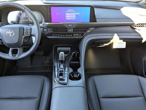 New 2025 Toyota Crown Signia image 14